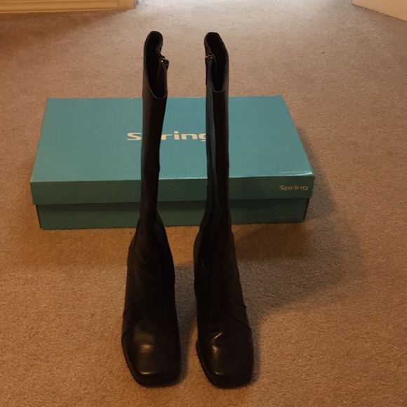 Spring brand black boots. Size 36. - Picture 3 of 7